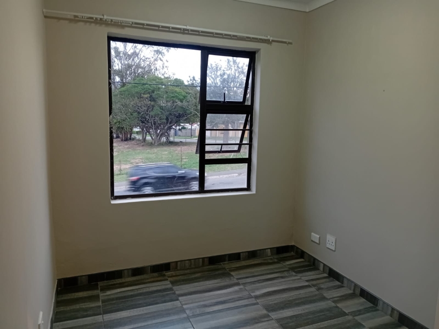To Let 3 Bedroom Property for Rent in Abbotsford Eastern Cape